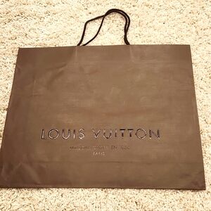 Louis Vuitton paper shopping bag